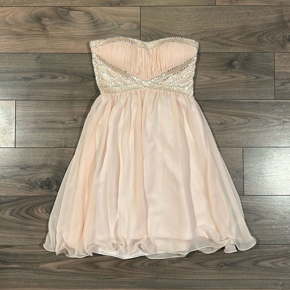 Strapless Cocktail Dress - Colour: Very Light Pink